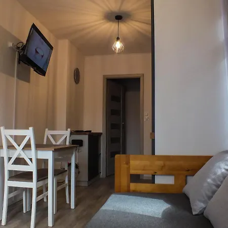 Plac Piastowski 1 * Jelenia Góra